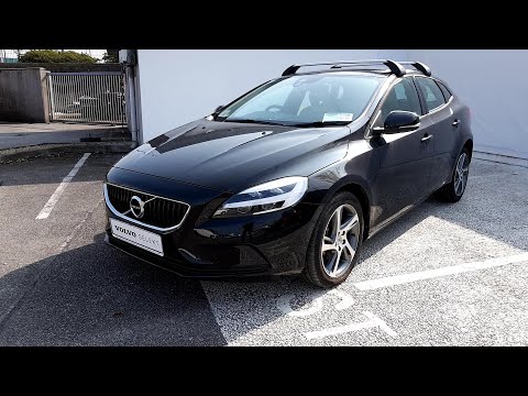 2018 Volvo V40 D2 120bhp Momentum Winter Style