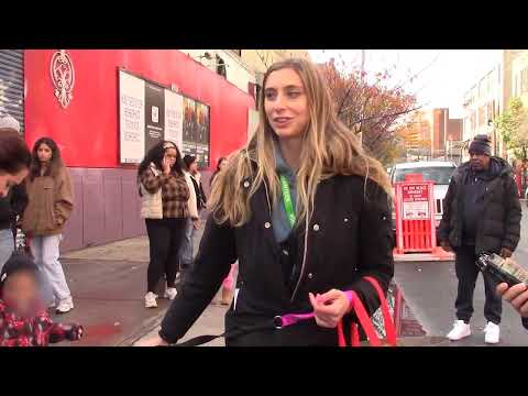 Video thumbnail for an interview with Alex, another Animal Care Centers of NYC volunteer