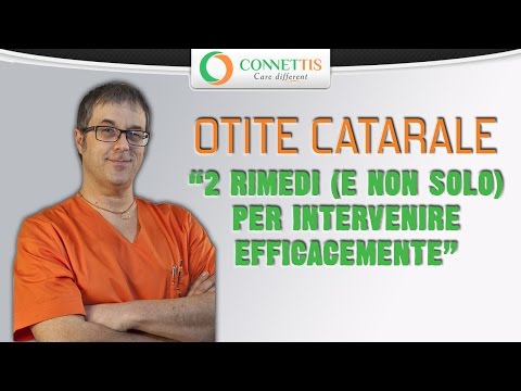 I posti di pigmentary su una faccia sono arrossiti Leliminazione di pigmentary nota per mezzo delle risposte laser