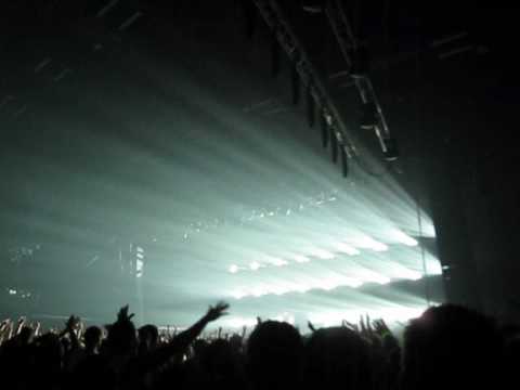 Tiesto : Calvin Harris - Im Not Alone (Tiesto Remix) @ Forum, Copenhagen