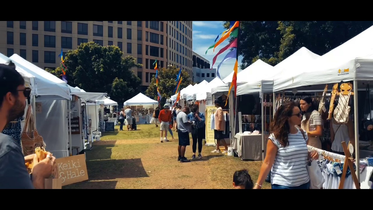 Discover a peek of The Oliver Tree Market.