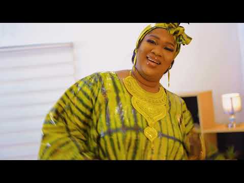 Fatim Diabaté Haute Gamme - Bah Toure (Clip vidéo Officiel)