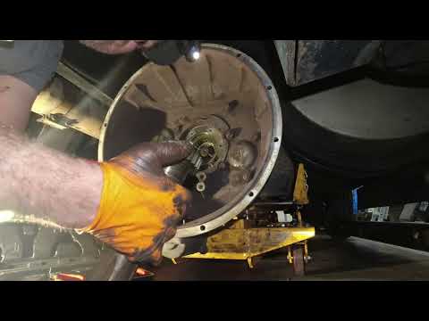 Changing input shaft & clutch fork on Eaton Fuller 10 speed Tranny 2022/30