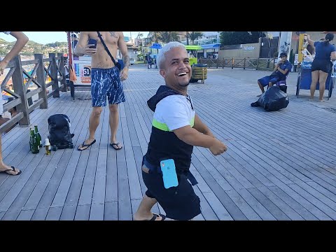 ADOTEI UM ANÃO  QUE FUGIU DO CIRCO