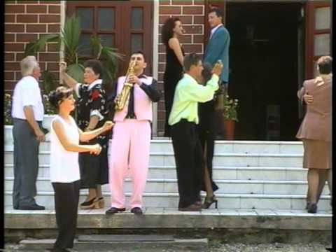 CLAUDIA VOLENTIR SI BUJOREL TULEA IMI SPUNE BADITA-L MEU