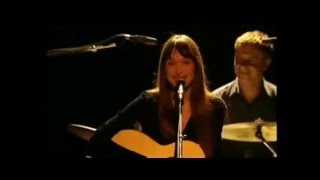 Carla Bruni  - J&#39;en connais  -   Quelqu&#39; un m&#39; a dit  En vivo