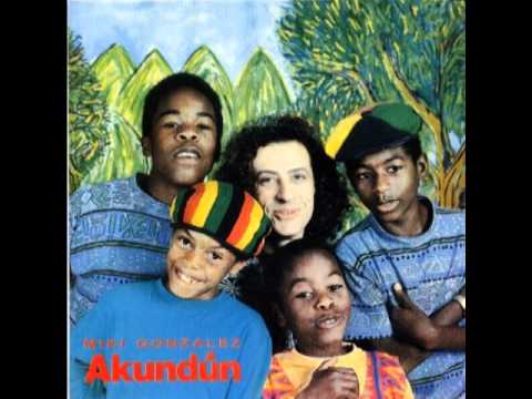 Miki González - La Esquina Del Carmen