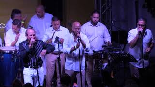 NADIE TE QUITA LO BAILAO