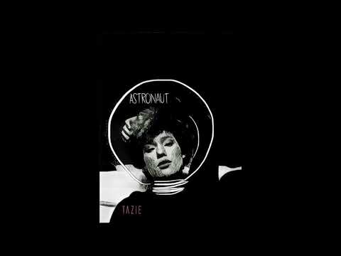 Astronaut - Julia Tazie