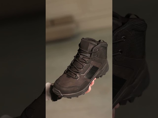 Чоботи жіночі шкіряні байка хутро 592641 Чорний Кросівки чоловічі вологостійкі утеплені 593465 Сірі