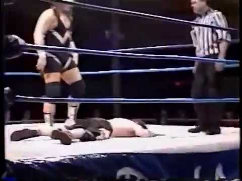 Chi Chi Cruz vs Cinder - RAW - May 13th 2002