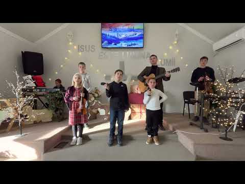 Adolescenții bisericii Sfânta Treime Scoreni - Hai și laudă-l pe Domnul Sfânt (video)