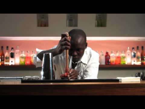 ABSOLUT Strawberry Shooter