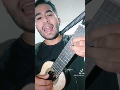 En La Puerta De Un Jardín - Amaru