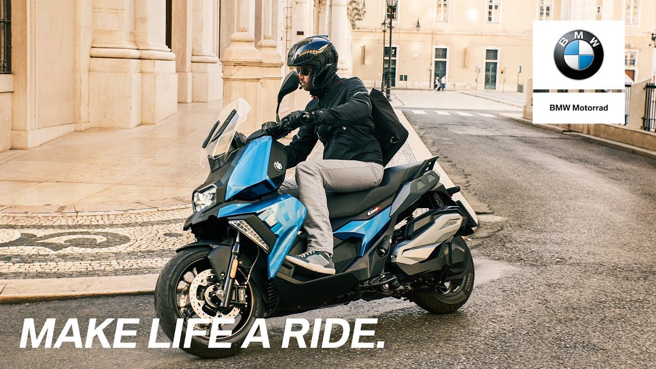 BMW C 400 X: Connectivity.