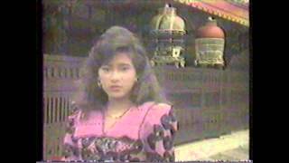 Download lagu Bibir Bermadu / Ikke Nurjanah mp3