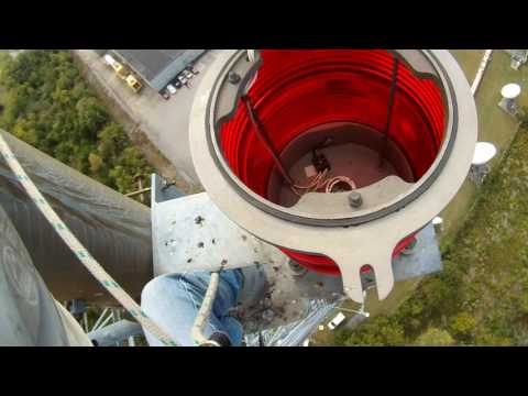 Relamping a Beacon @ 220 feet