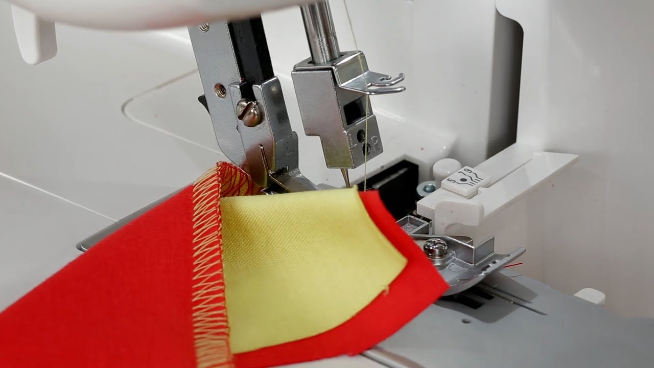 BERNINA L 450 cut, sew and finish in a single step BERNINA