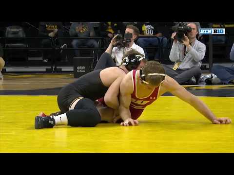125 LBS: Michael Cullen (Wisconsin) vs. #1 Spencer Lee (Iowa) | 2019 B1G Wrestling