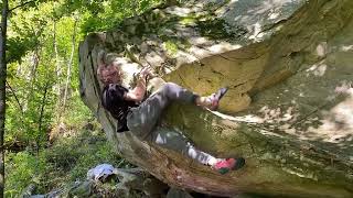 Video thumbnail of Indiánský pokřik low, 7C+. Sklapsko