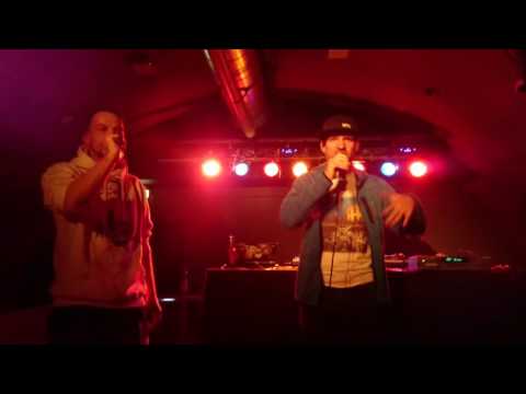 DMS - Kollaboration (Pure Cyphersucht) feat. Lucky One (live @ Roof on Fire Vol.2)
