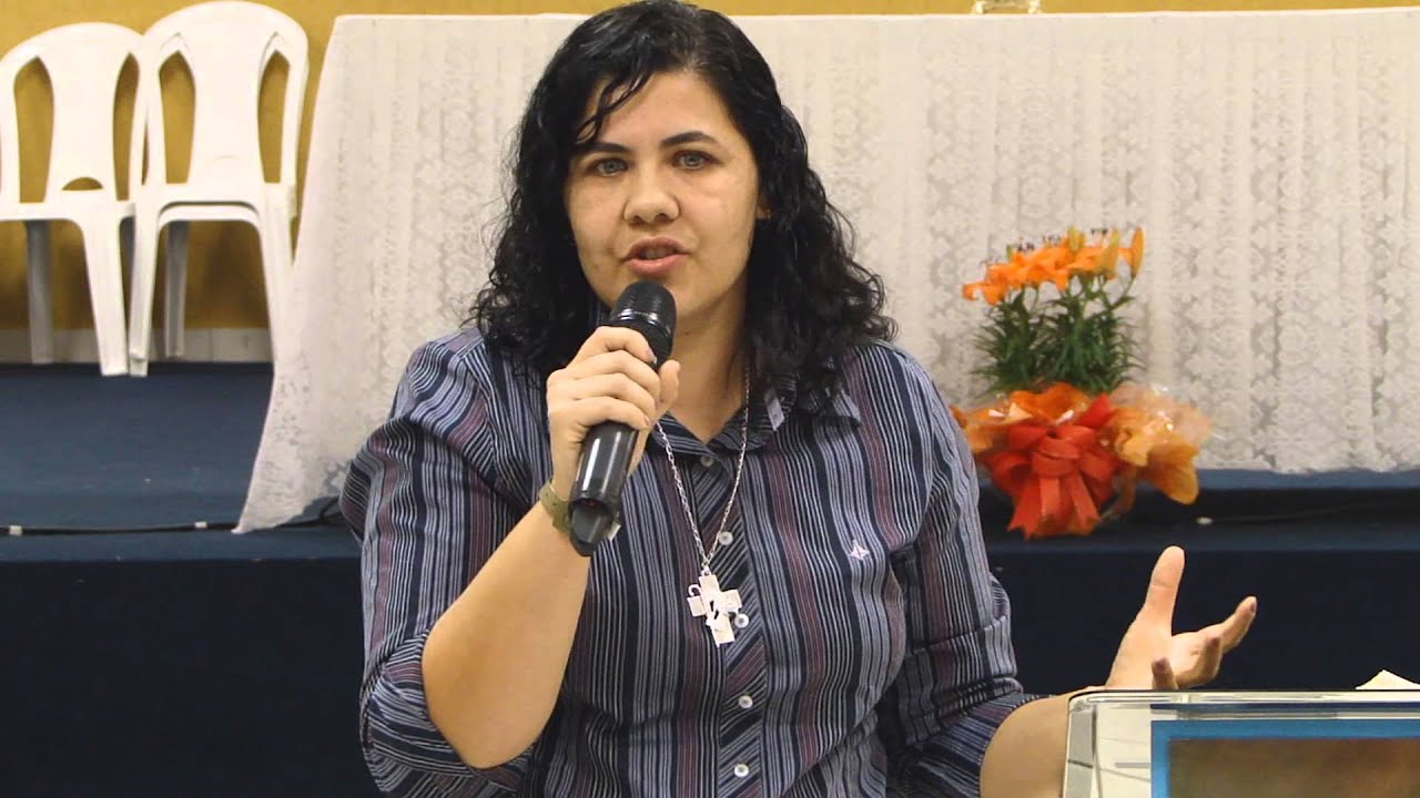 Pregação Eu e minha casa serviremos ao Senhor -  Moisés Rocha e Andréa