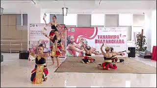 Download lagu juara 2 di MCC ' topeng suminten' mp3