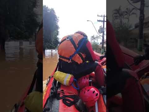 Espírito Santo envia segunda equipe de bombeiros para Rio Grande do Sul