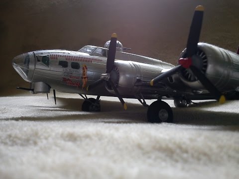Revell 1/72 Boeing B-17 G "Flying fortress"