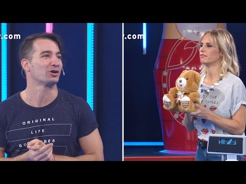 Nazareno Móttola's humor: "Someone once asked me, 'Are you the bear? I'm not him.'"