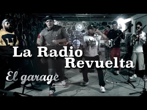 La Radio Revuelta - "Tras Bambalinas" en El Garage presenta