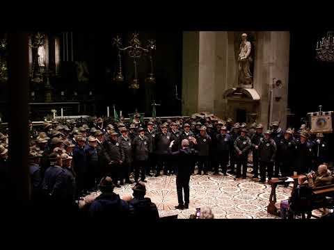 Signore delle cime cantata dai 4 cori Alpini (Video: L.R. Gigistrop)