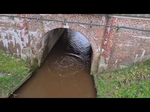 Old vs. new bridge - where is the best place to go magnet fishing?