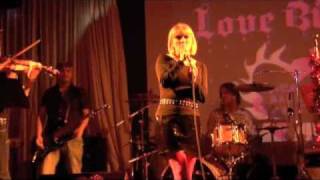 Michal the Girl sings Alone at LOVE BITES!