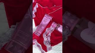 Download lagu Give the gift of romance with these loveable essentials. mp3