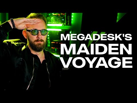 MEGADESK'S Maiden Voyage! 🖥️➡️ Learning Chess♟️➡️ Minecraft Challenge!🪓