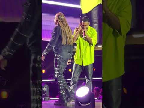 Merengue Hits en Concierto de Romeo Santos @ CitiField