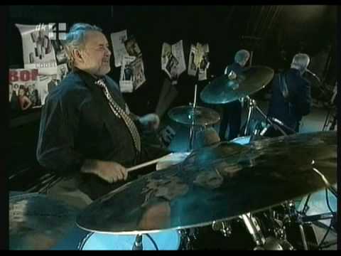 The Rocking Ghosts  -  Oh, oh What a Kiss   2004