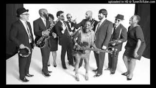 SHARON JONES &amp; THE DAP KINGS - PICK IT UP AND PUT IT IN THE CUT