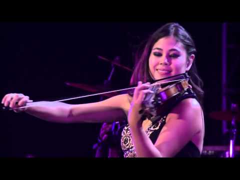 YANNI - Felitsa (Live at El Morro, Puerto Rico HD)