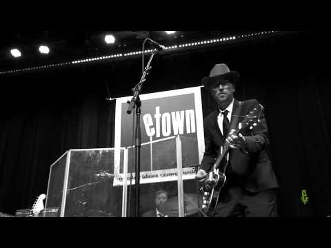 Greyhounds - "What's On Your Mind" (eTown webisode #697)