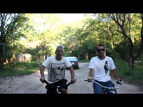 CON MI FLOR - VideoClip de LA QUE FALTABA - Disco VOY (Video oficial)