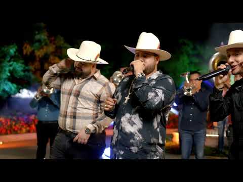 Banda Corona Del Rey - Amor A La Ligera (En Vivo)