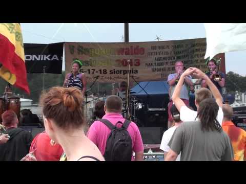 Yelram - Tell Me Man (Reggaenwalde Festival 2013 )