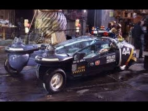 Incredible Futuristic Movie Car Exhibit!