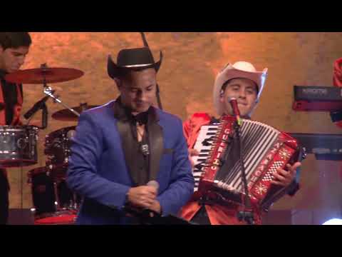 Alex y Clan Azabache - Mi Funeral - Me Bebí tu recuerdo - mesa del rincón - Mil puñados)