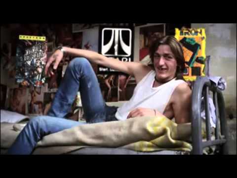 JL Y KATO  - CON CAPUCHA