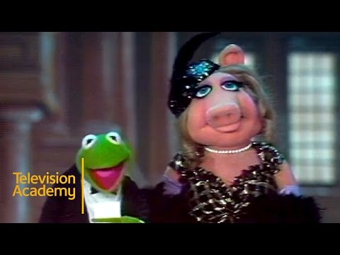 Learning the Rules of the Emmys with Kermit & Miss Piggy | Emmys Archive (1979)