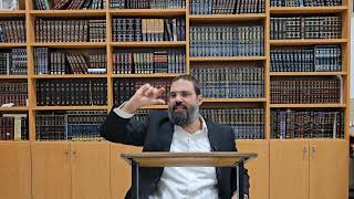 הרב חיים סרוסי - חג הסוכות - נכנסים לארמון המלך (הרב חיים סרוסי) - התמונה מוצגת ישירות מתוך אתר האינטרנט יוטיוב. זכויות היוצרים בתמונה שייכות ליוצרה. קישור קרדיט למקור התוכן נמצא בתוך דף הסרטון