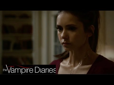 TVD 2x13 - John gives Elena a Bracelet that belonged to her Mother